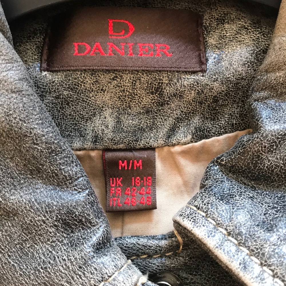 Danier Leather Jacket - image 8
